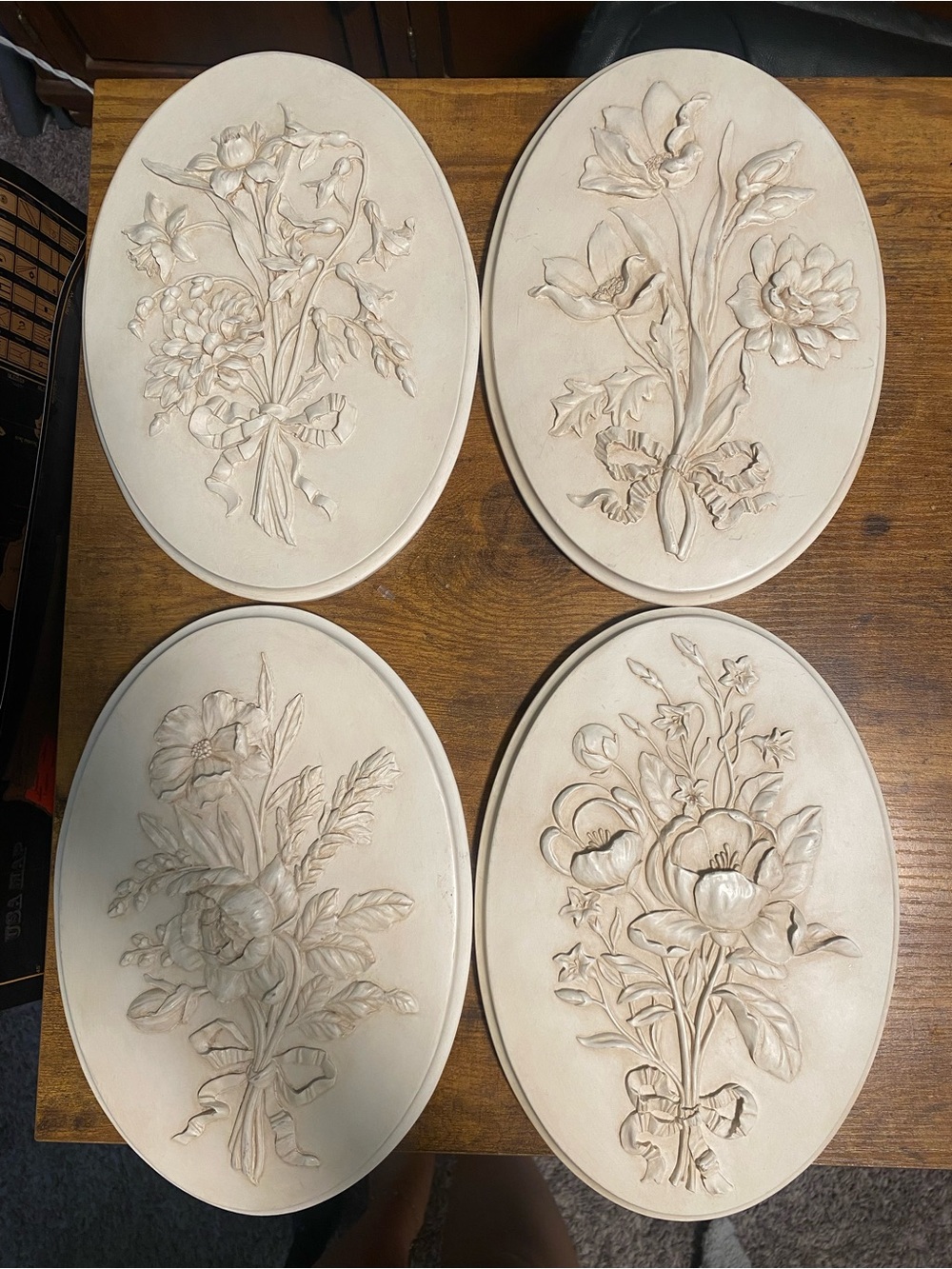 4 VTG HERMITAGE Ivory/Cream Floral Botanical Bows Wall Plaques Coquette French